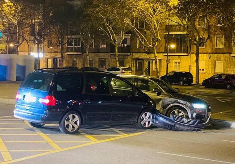 Valladolid Aparatosa colisión sin heridos entre dos coches en el Paseo